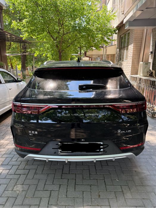 BYD Song Plus EV Champion 2023 — 2