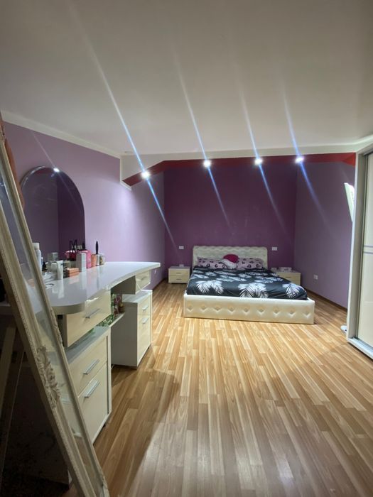 Inchiriez apartament 1 camera zona general