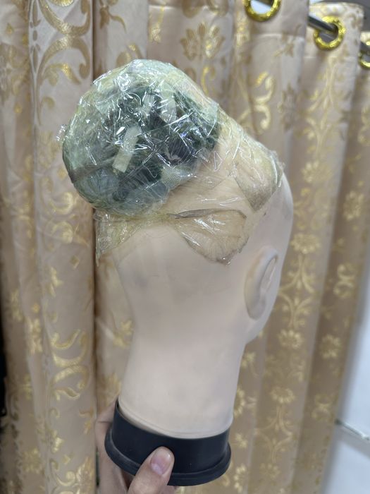 Манекен орамалга шапкага