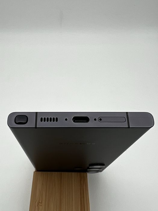 Samsung Galaxy S23 Ultra / 256GB / Garantie 12 luni