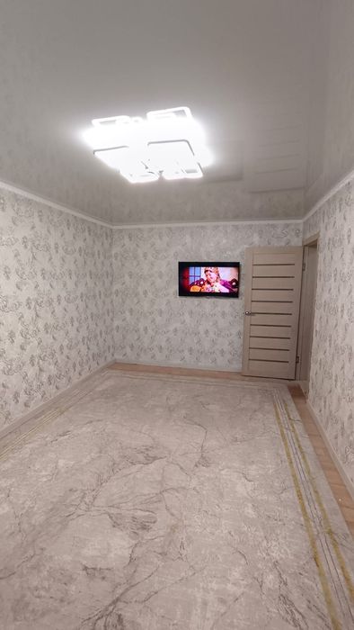Продам двух комнатную квартиру