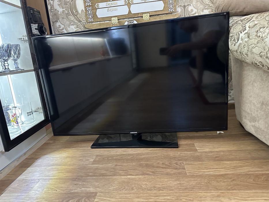 Телевизор samsung