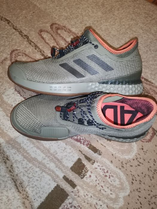 Adidas маратонки