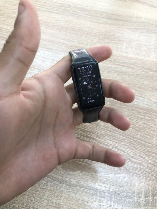 Huawei Band 6-bfe (A4)