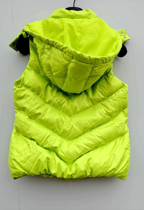 Adidas оригинален дамски елек 60 % патешки пух 40 % пера  Л размер