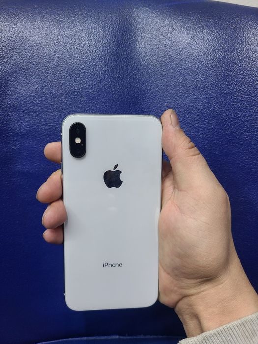 Продам IPhone x срочно