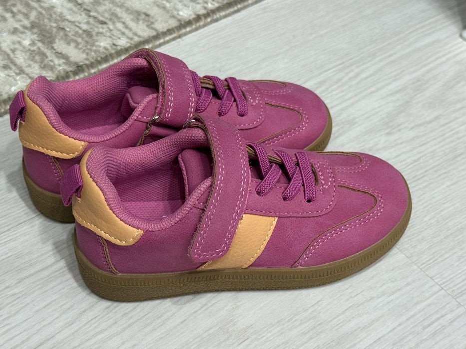 НОВЫЕ кроссовки