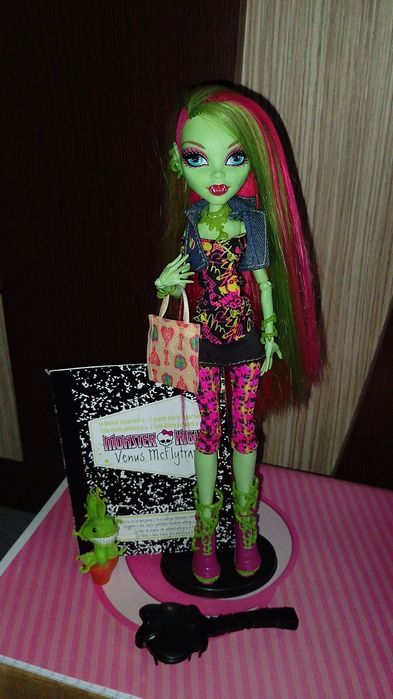 Păpușa Monster High Venus Basic G1 2011