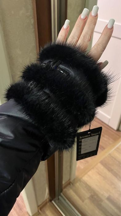 Продам зимнюю куртку . Самовывоз.