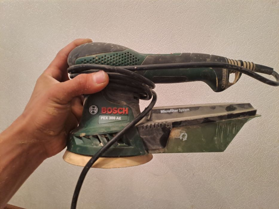 Шлифмашина BOSCH