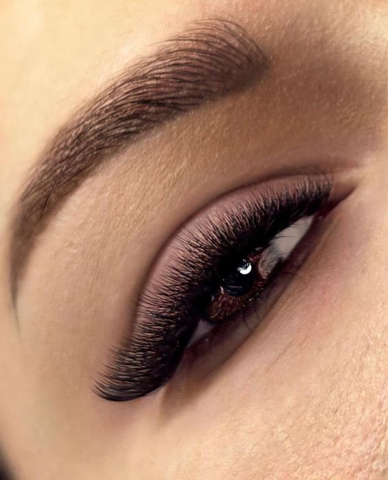 Ресницы любои объём 5000тг.