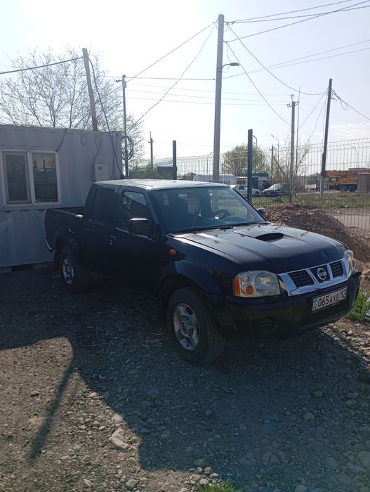Пикап Ниссан нп 300