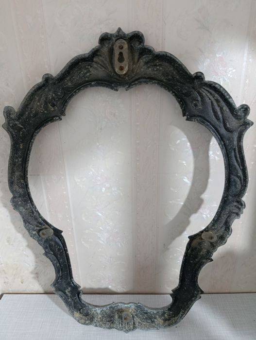 Продам рамку для зеркала