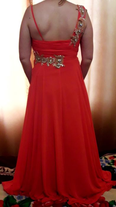 Нежное вечернее платье