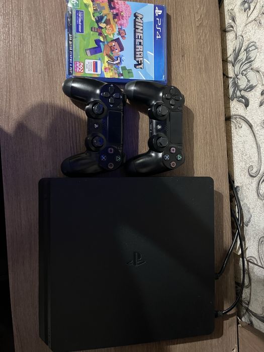 Плейстейшин 4 слим