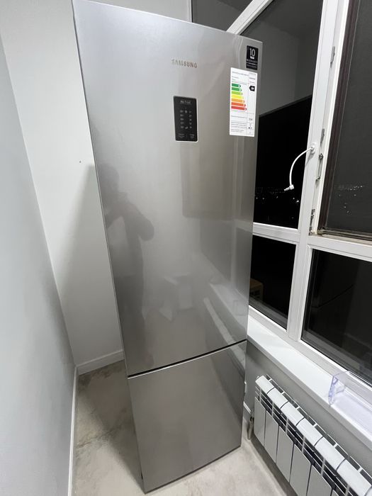 Продам холодильник Samsung