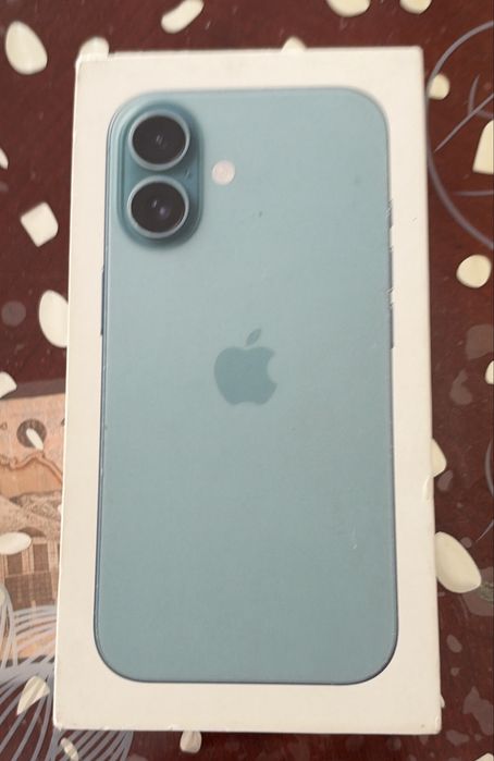 iPhone 16 128Gb в отличном состоянии