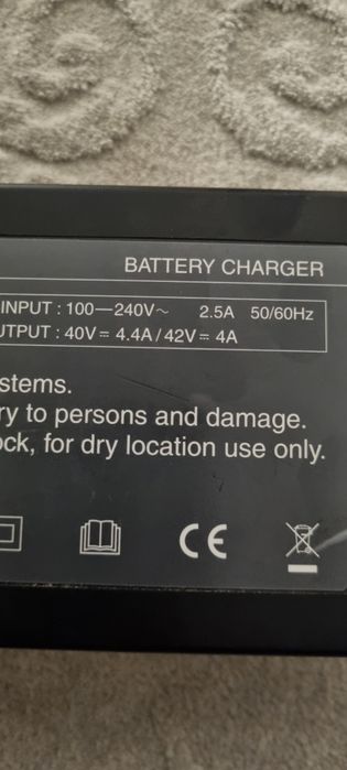 Incarcator bicicleta shimano EC E6000