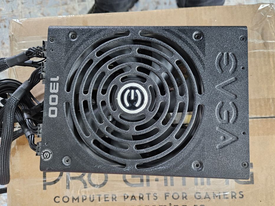 Sursa EVGA 1300G2 SuperNova