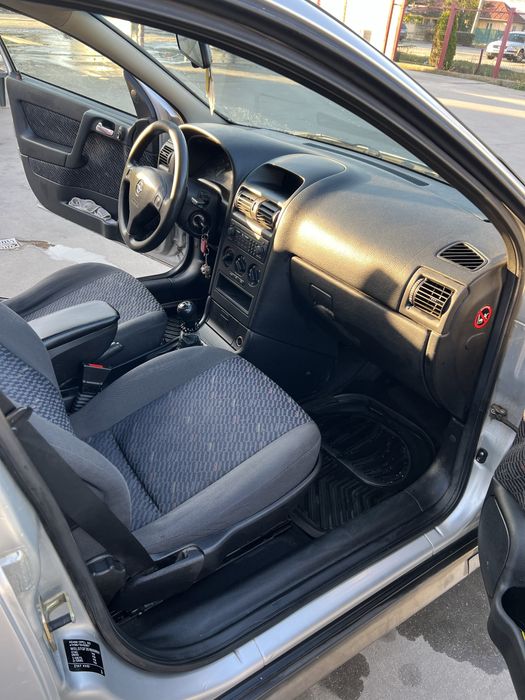 Opel astra caravan 1.6 16w