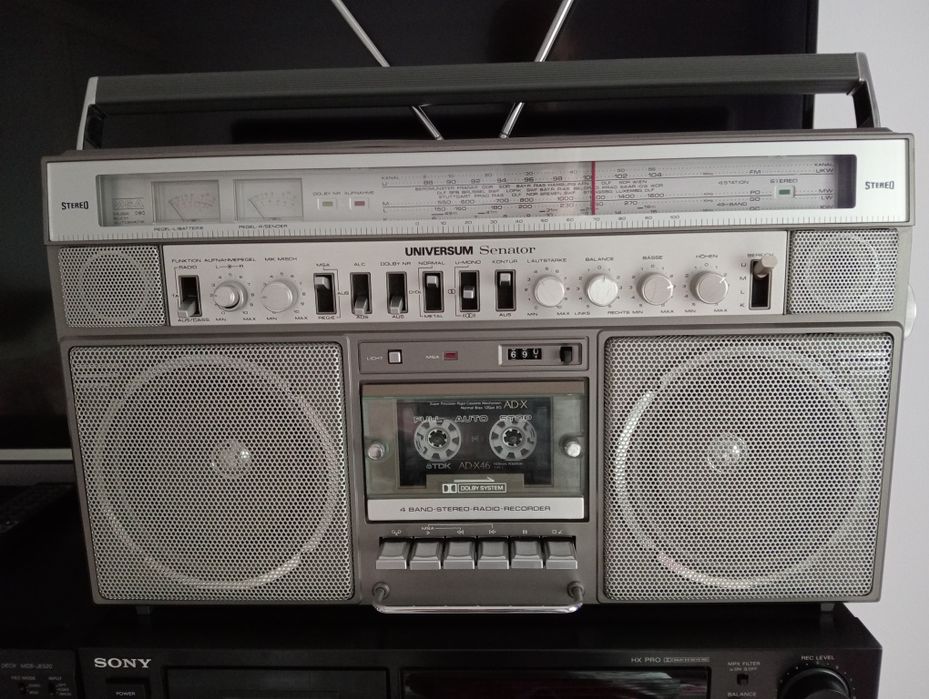 Radio casetofon Universum Senator