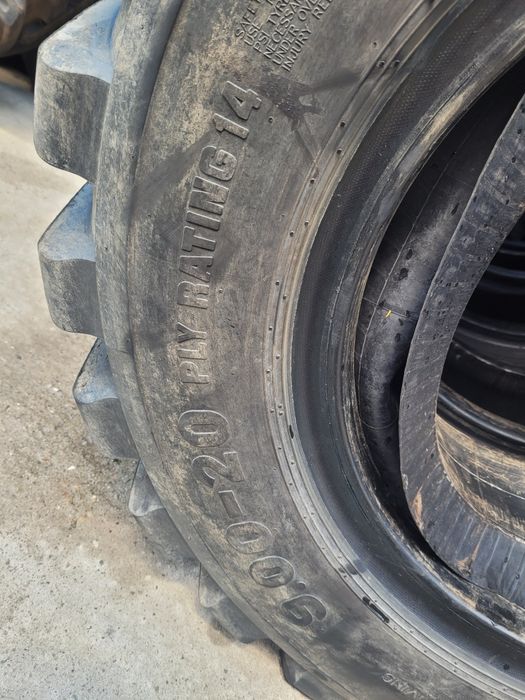 Anvelope remorcă, excavator, Camso  9.00-20 (14ply) cu cameră și și  guler