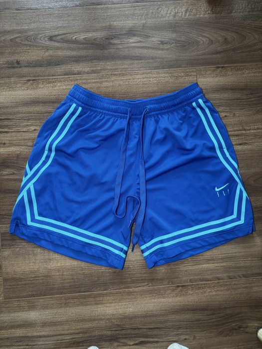 Nike Dri-FIT Fly Crossover Women Basketball Elastic Waist Shorts