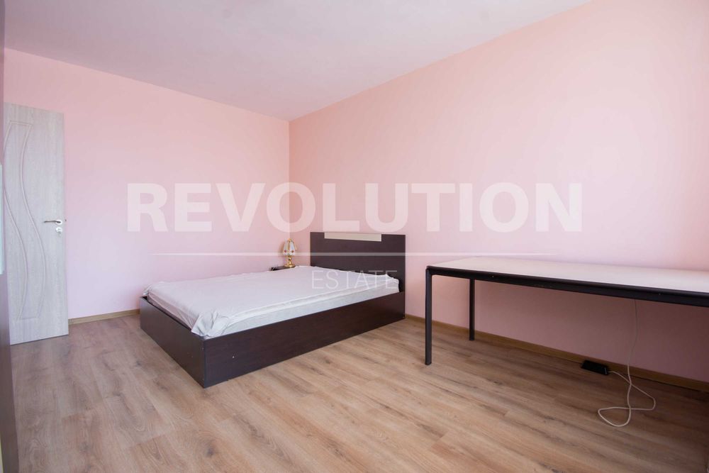 Дава се под наем Тристаен апартамент в София, Зона Б-5 - 75 кв.м за 450 € - Снимка #4