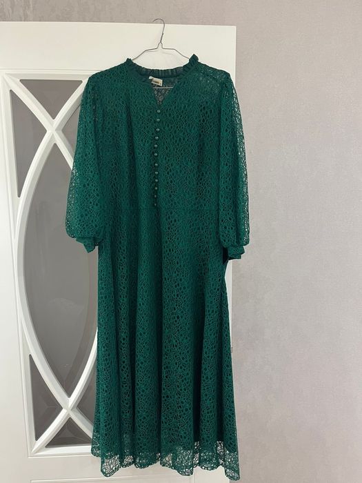 Платья в отличном состояние