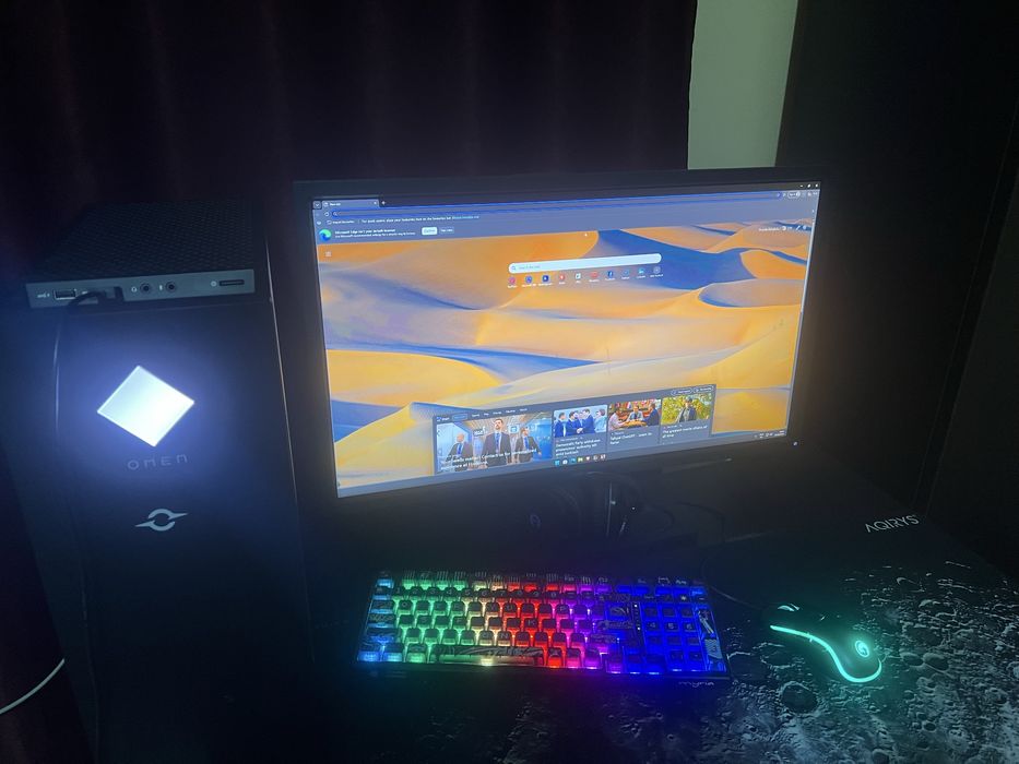 Vand pc gaming plus monitor !!