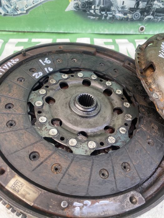 Volantă, disc ambreiaj, placă Opel Vivaro 1.6 dci 6 trepte 2016