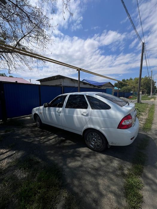 Приора продам в отличном состоянии