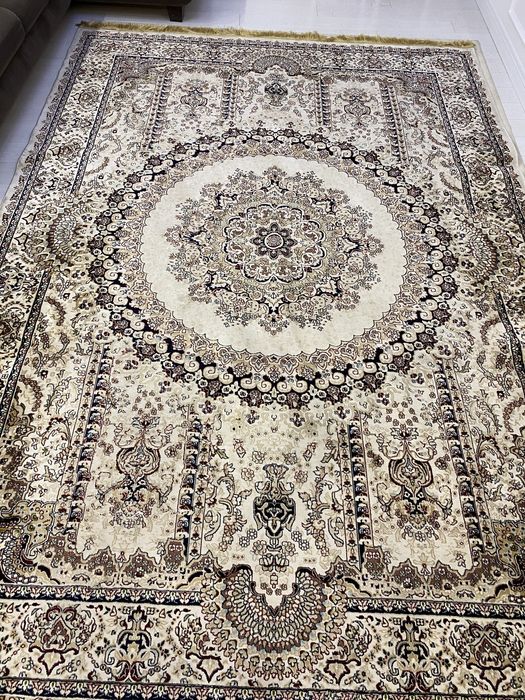 Ковер шелковый