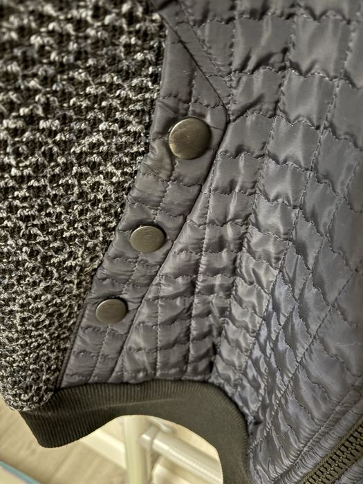 Продам ветровку за 2500 тнг