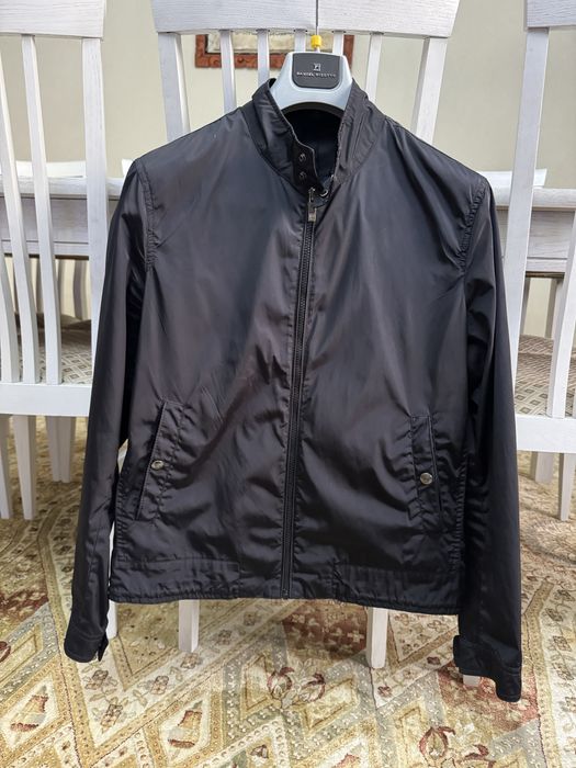 Продам куртку, ветровку Massimo Duti