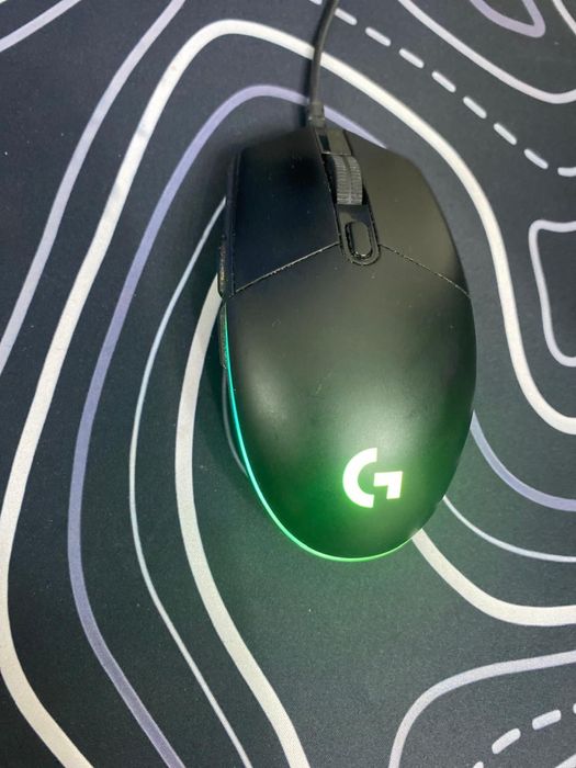 Продается игровой мышка