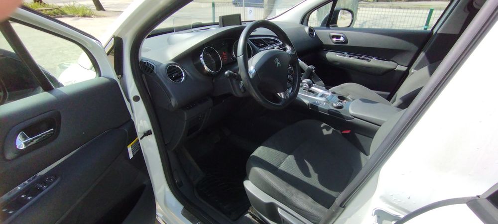 Пежо 3008 2.0 HDI Hybrid 4, 4x4