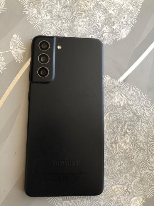 Продам samsung Galaxy s21 fe