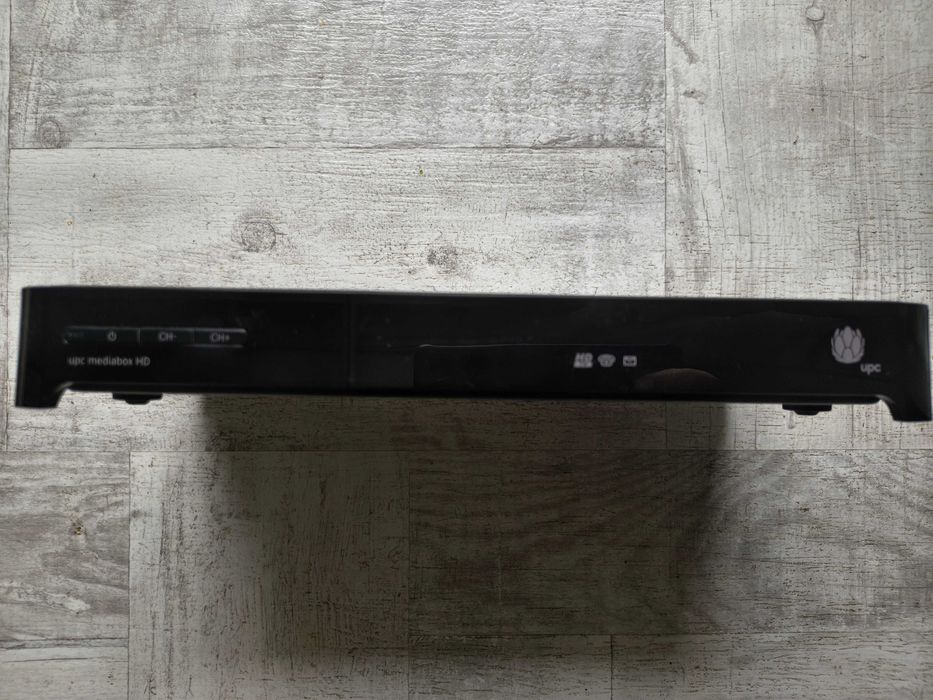 Mediabox HD UPC Vodafone receiver humax HDMI euro scart. Telecomandă și alimentator.