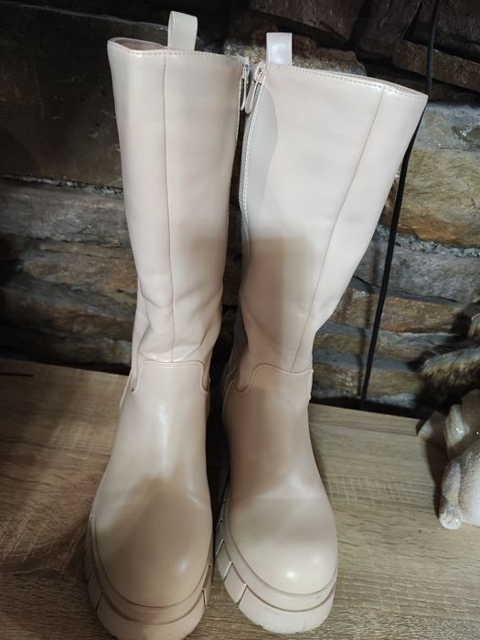 Дамски зимни боти