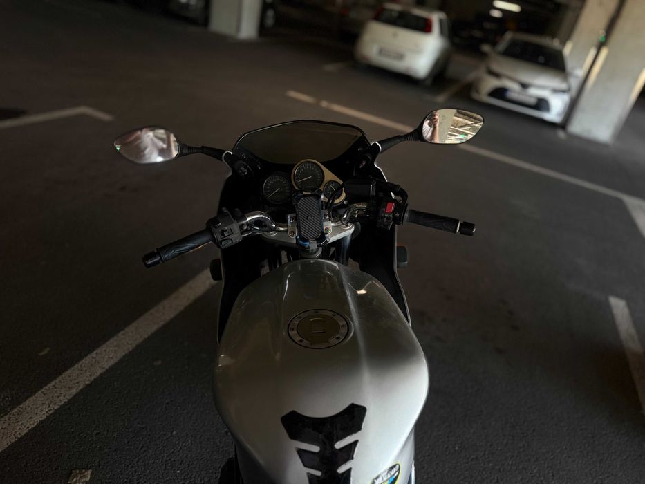 Vand Yamaha FZS600 Fazer Sport-Touring
