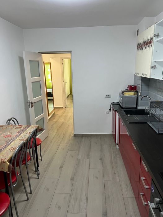 Apartament 3 camere Centru Palas Iași de închiriat