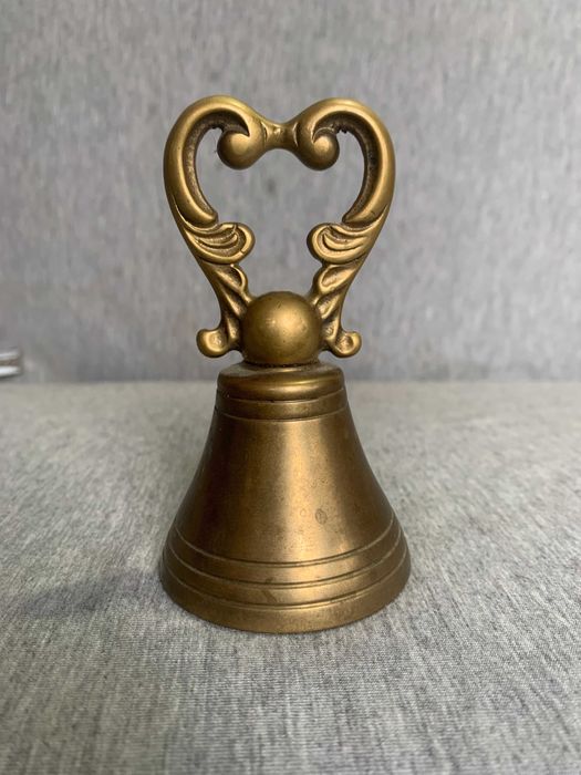 бронзов звънец ,,