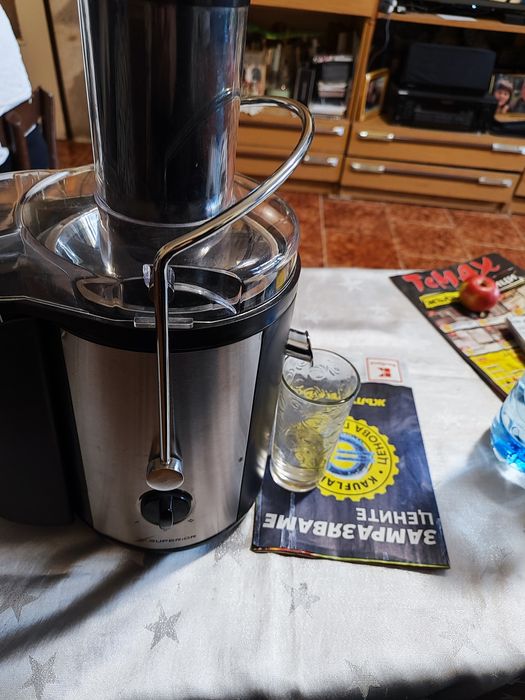 Сокоизтисквачка за плодове и зеленчуци  superior.