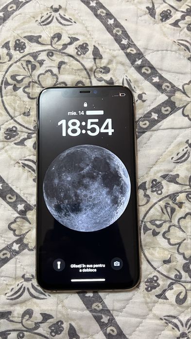 Vand iphone 11 pro impecabil