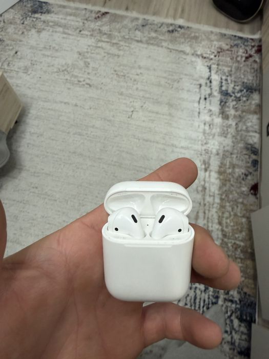 Продам airpods 2
