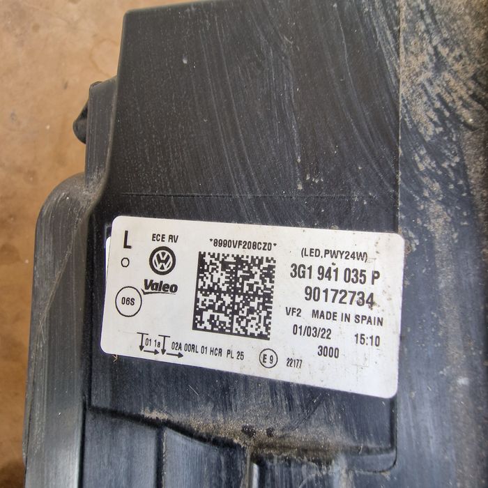 Passat B8 face lift led ляв и десен фар