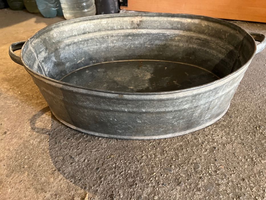 Продам таз оцинкованный и эмалированный