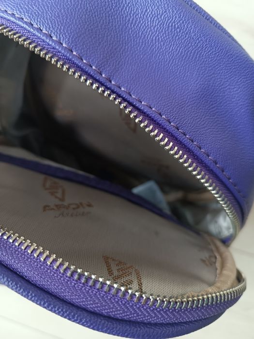 Нова, елегантна дамска раница