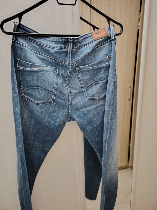 Jeans dama Tommy Hilfiger  W 31    / L 32 originali